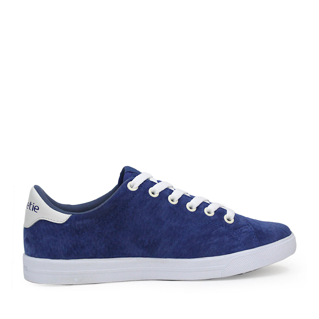 Women's Carnaby Evo